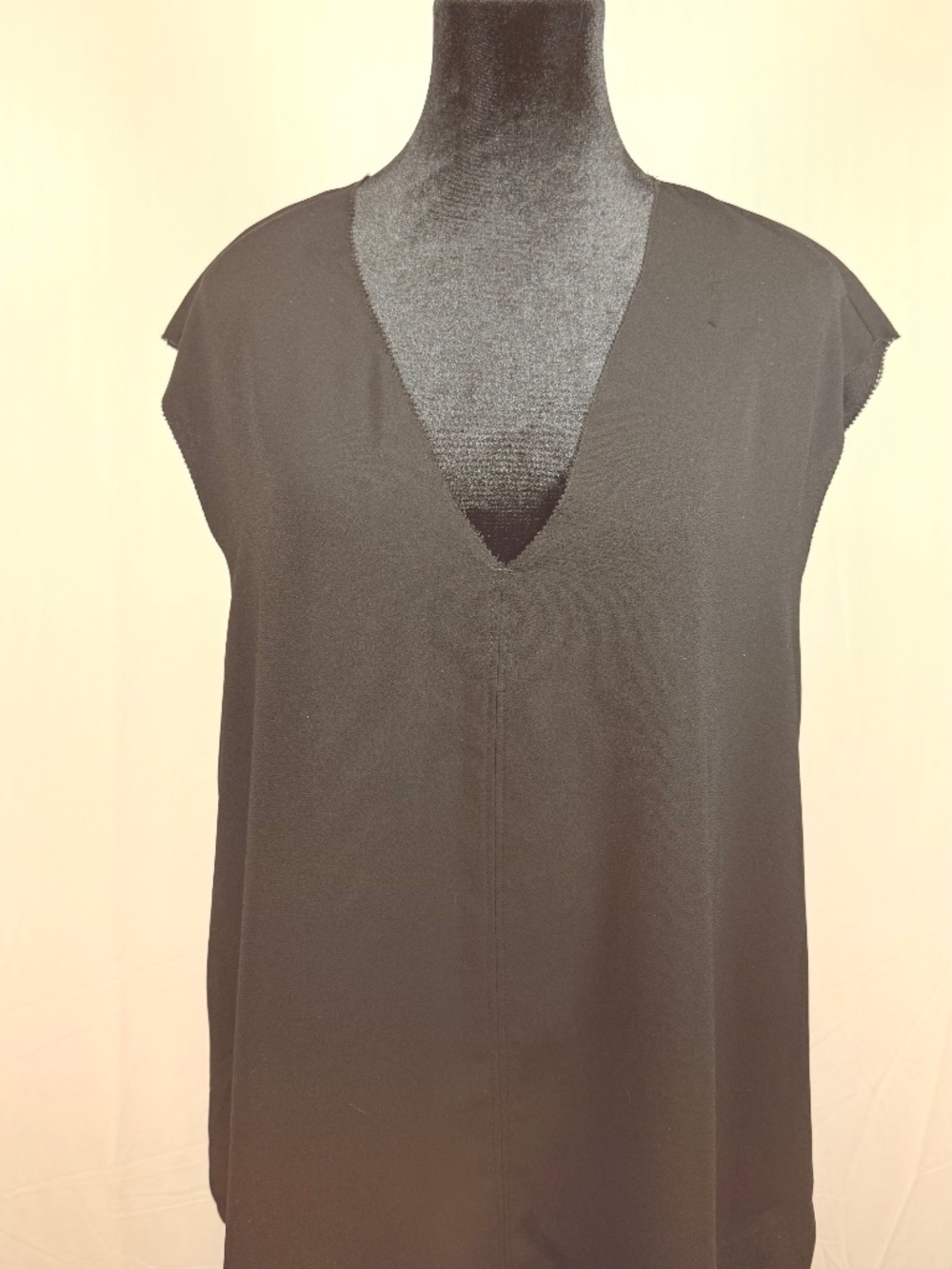 RACHEL Rachel Roy, Black Designer tunic top with slitted fishtail back, large